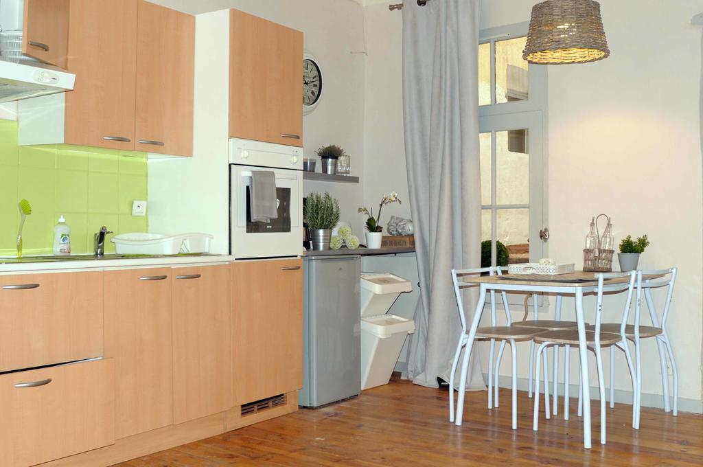 Apartmán Lou Magnan LʼIsle-sur-la-Sorgue Pokoj fotografie